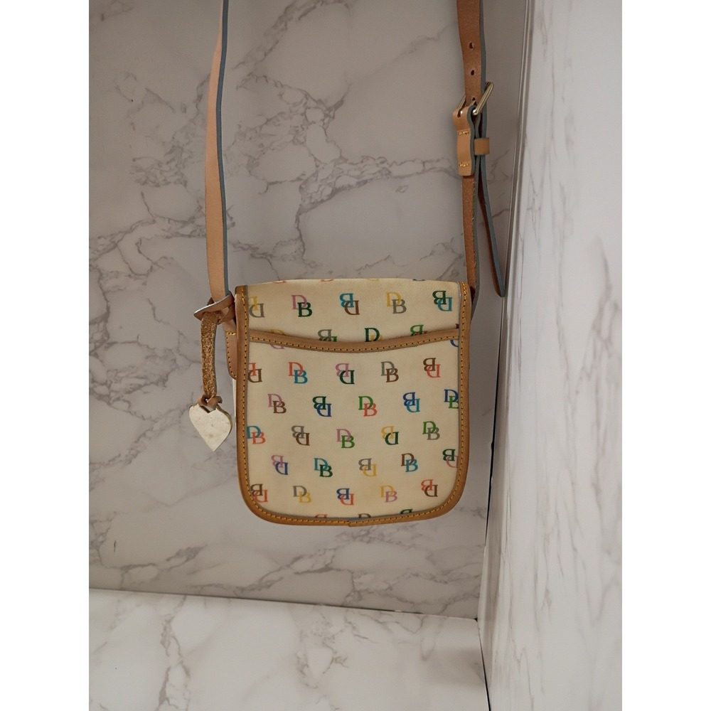DOONEY & BOURKE Cream Mini Flap Crossbody Handbag -EUC - Picture 2 of 7